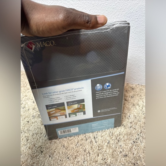 Maco Laser & Ink Jet Name Badges 2 1/3” x 3 3/8. 3 Pack 400 labels per pack - Picture 9 of 9